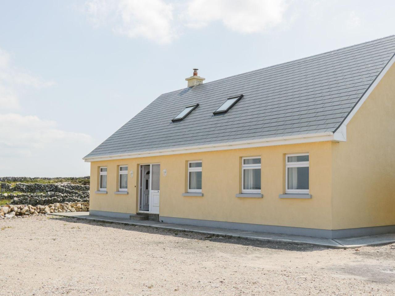 Вилла Lakeview Lettermore Экстерьер фото
